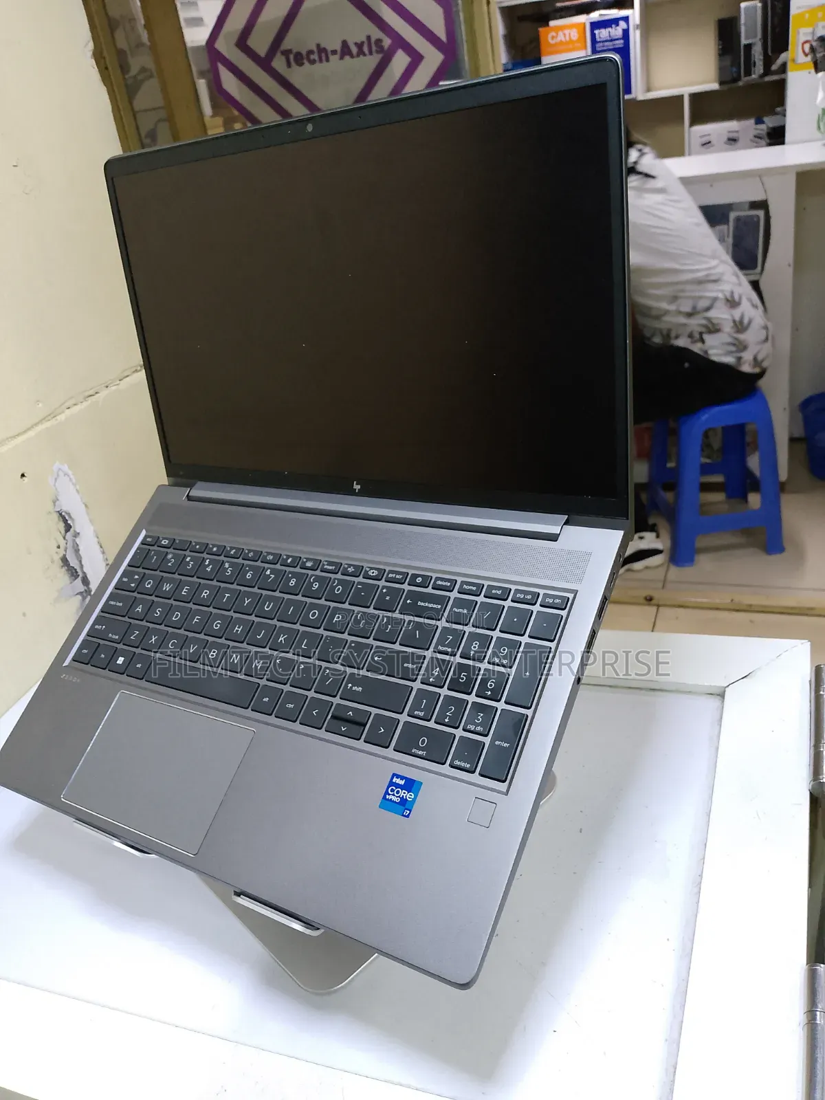 Laptop HP ZBook Power G9 i7 32GB Intel Core i7 SSD 256GB