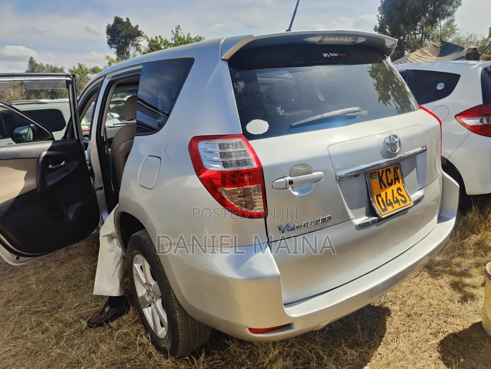 Toyota Vanguard 2007 Silver