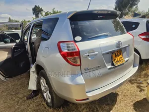 Toyota Vanguard 2007 Silver