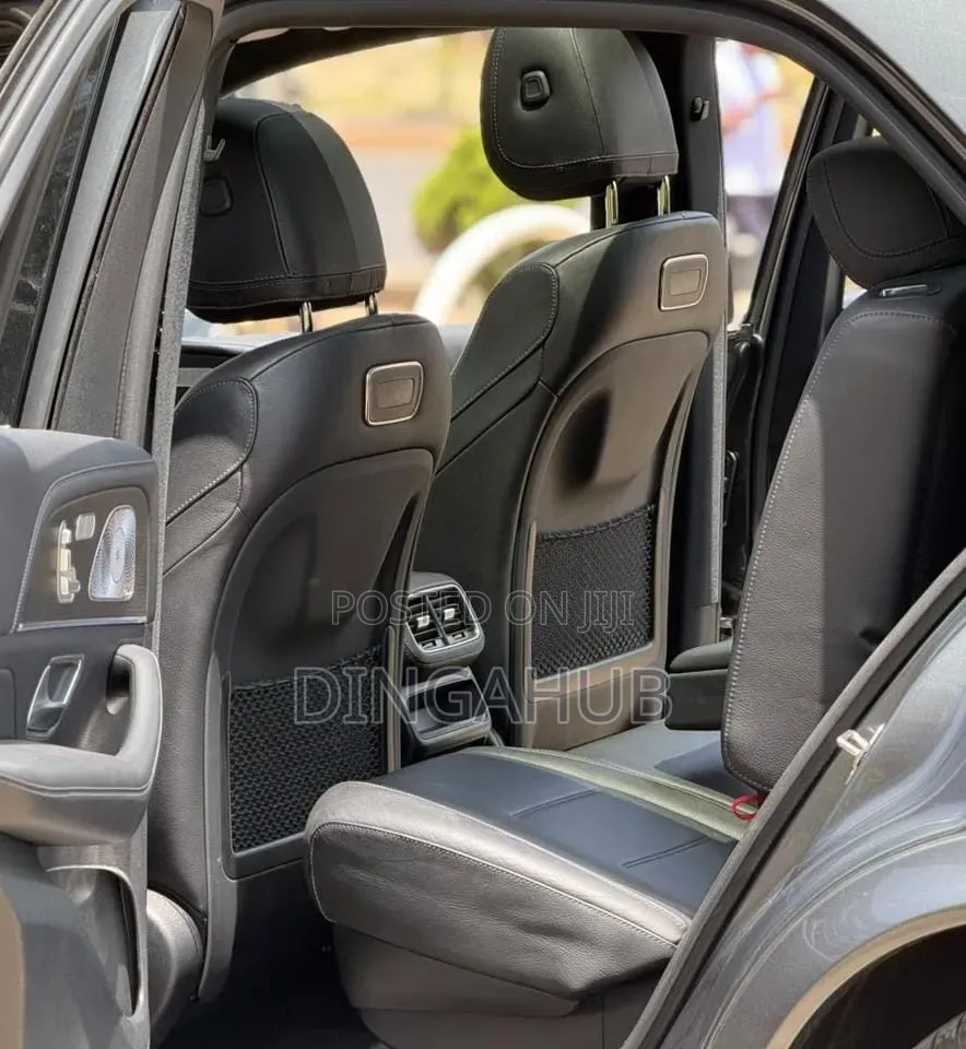 Mercedes-Benz GLE-Class GLE 400d 4MATIC 2020 Gray