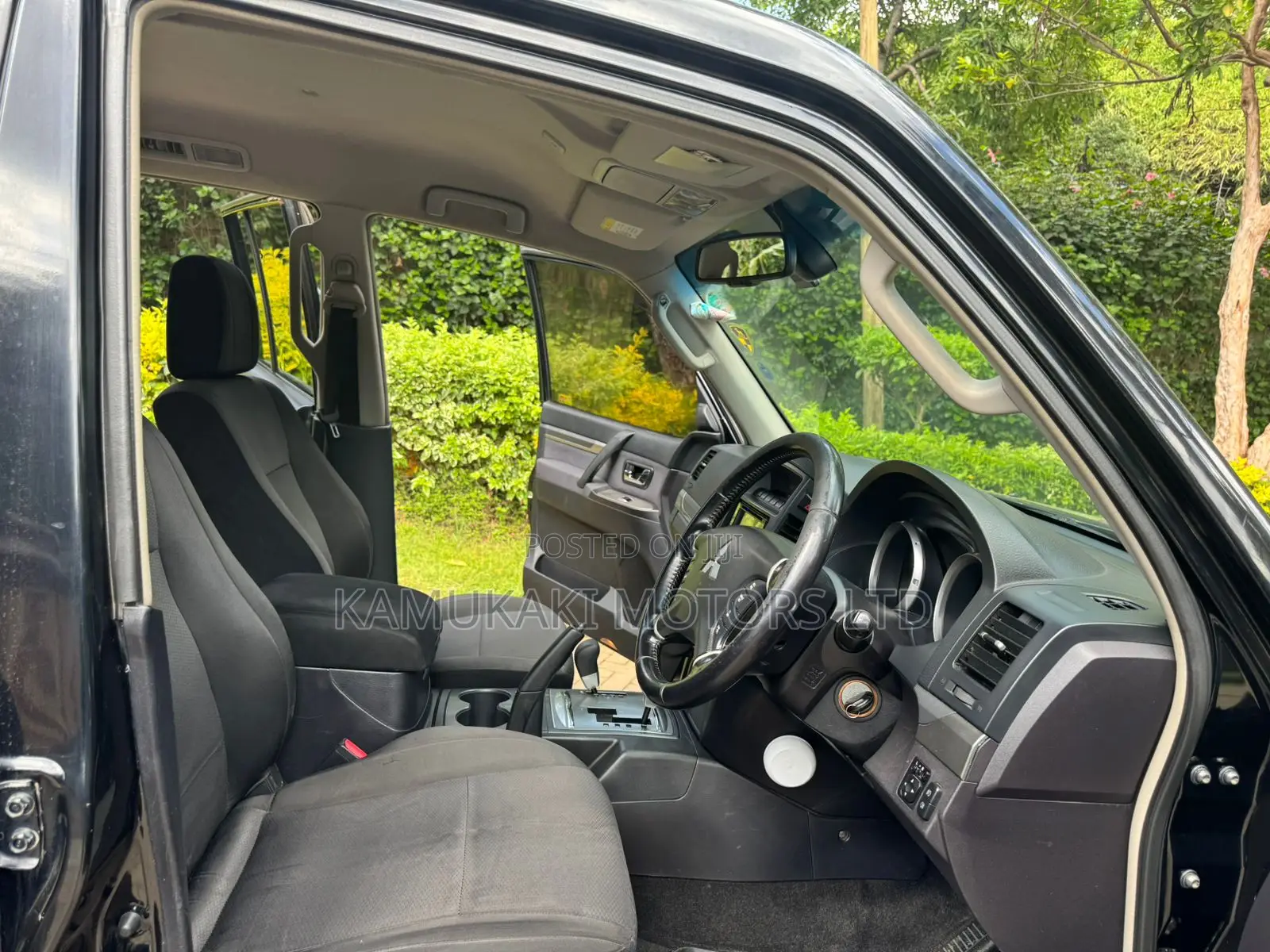 Mitsubishi Pajero 3.2 Di-D 2008 Black