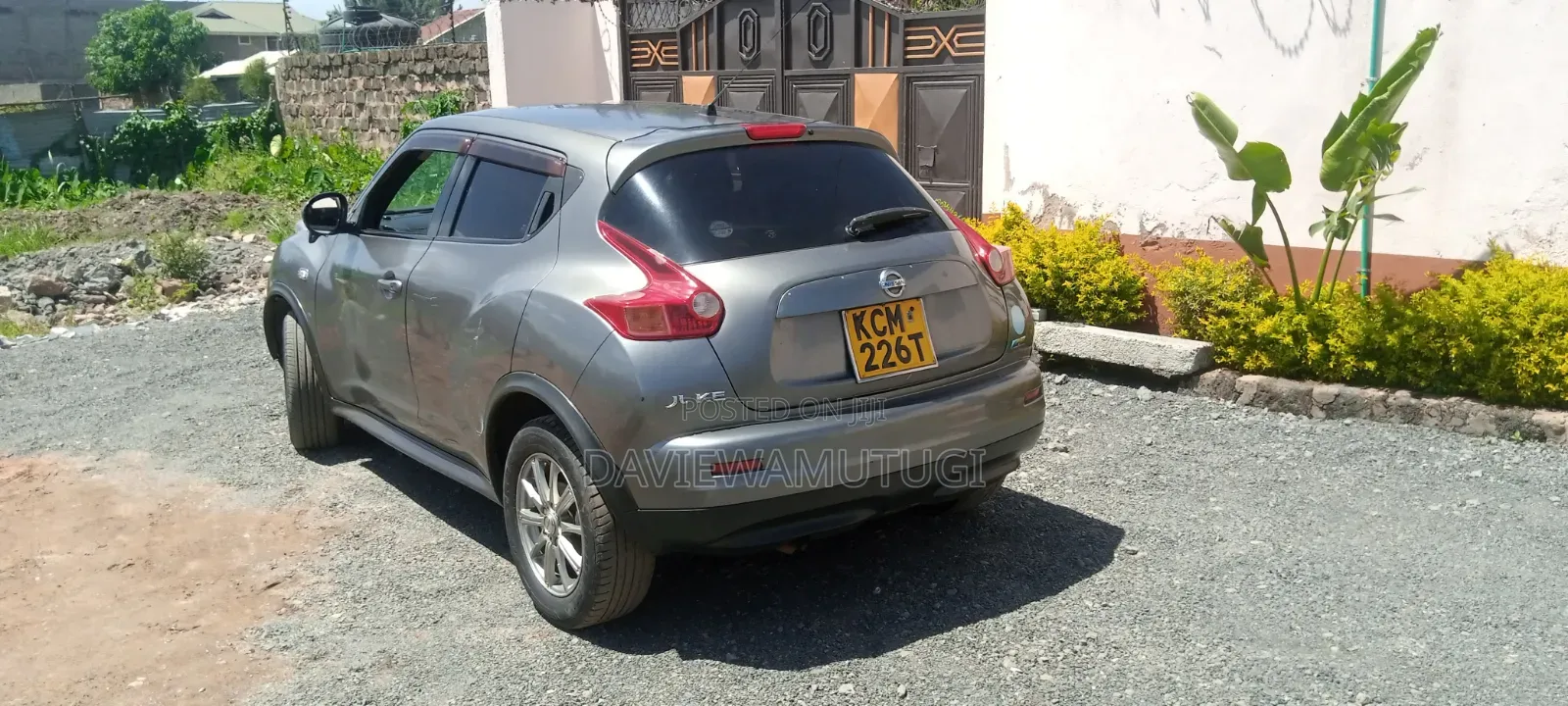 Nissan Juke 2011 Gray