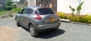 Nissan Juke 2011 Gray