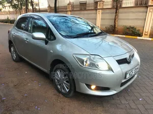 Toyota Auris 2009 Silver