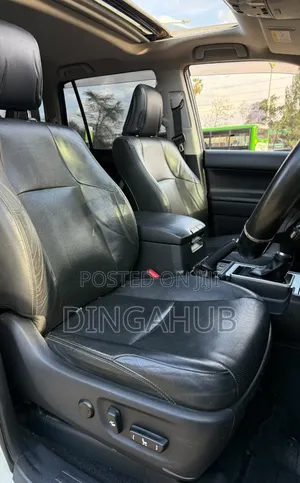 Toyota Land Cruiser Prado 2.7 2018 Pearl