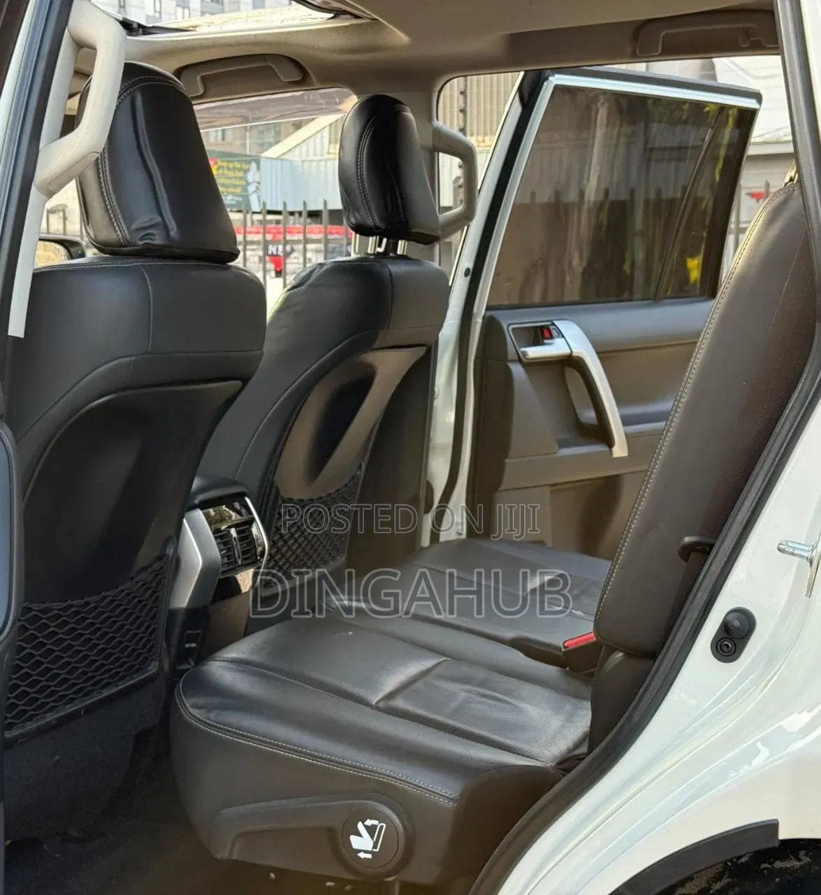 Toyota Land Cruiser Prado 2.7 2018 Pearl