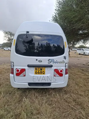 Nissan Caravan (Urvan) 2012 White