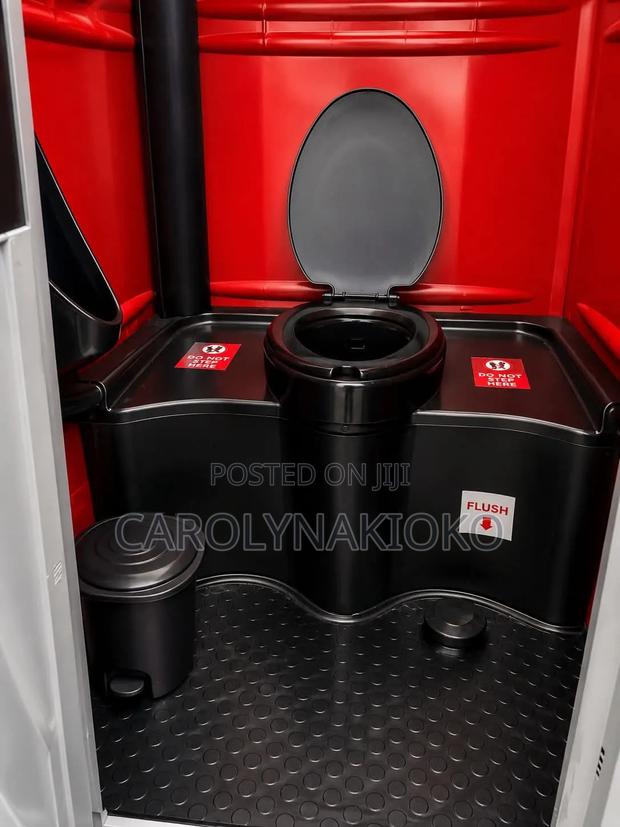 Mobile Toilets - thumbnail 6