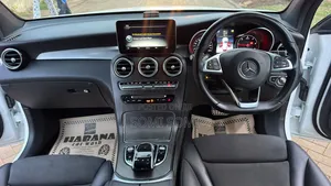 Mercedes-Benz GLC-Class 2019 White