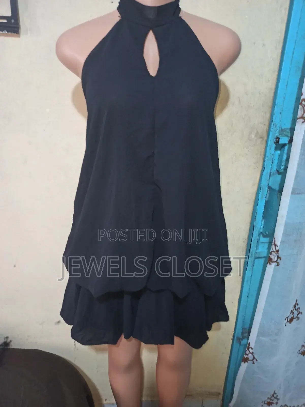 Black Backless Dress With Truffles