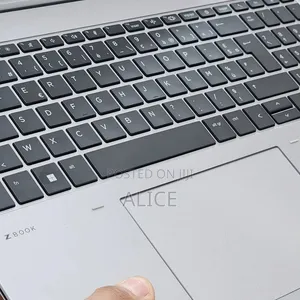 New Laptop HP ZBook Firefly 16inch G9 16GB Intel Core i7 SSD 512GB