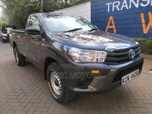 Toyota Hilux 2019 Black