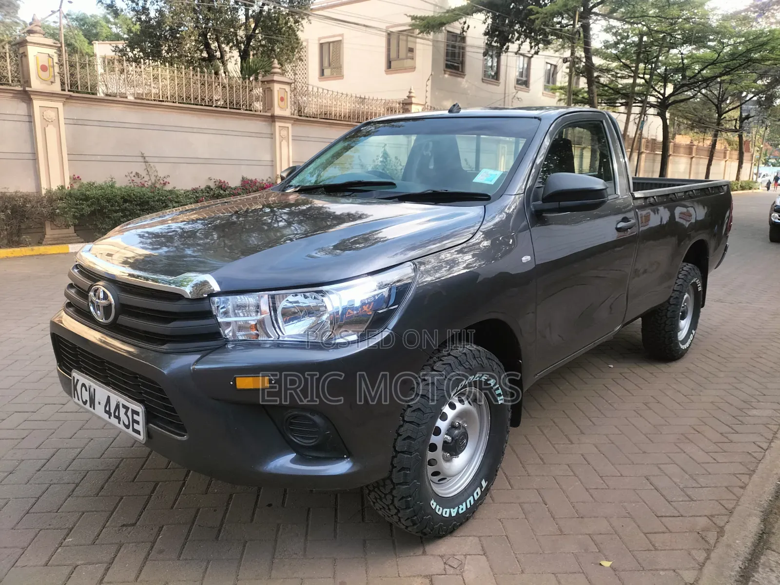 Toyota Hilux 2019 Black