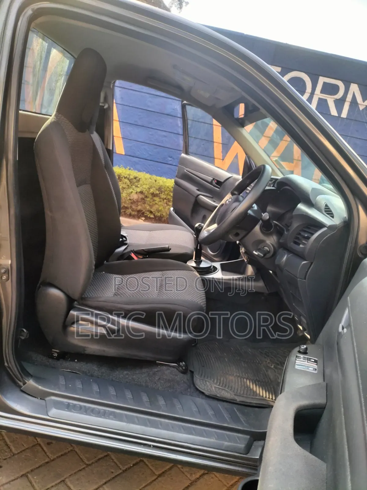 Toyota Hilux 2019 Black