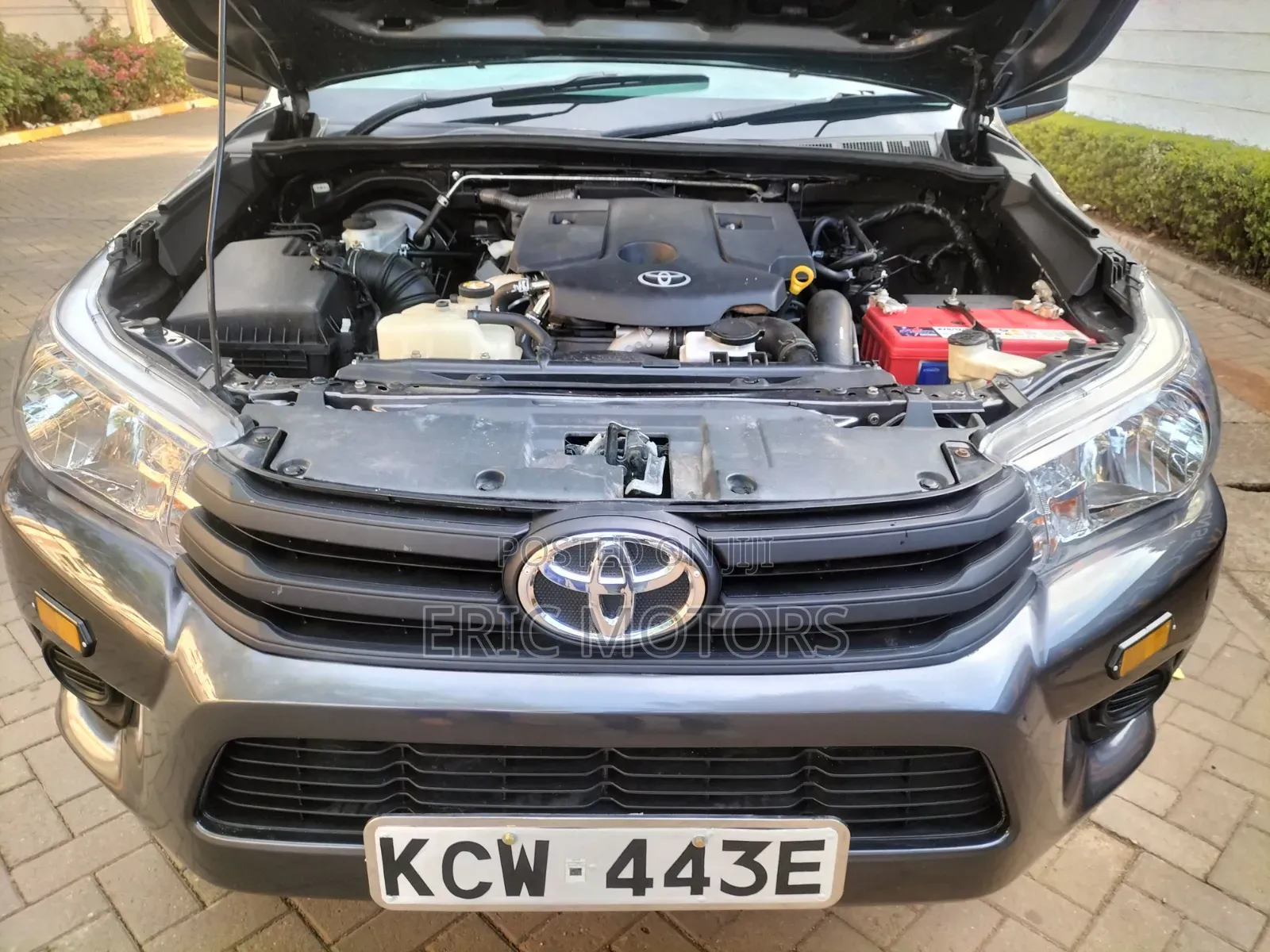 Toyota Hilux 2019 Black