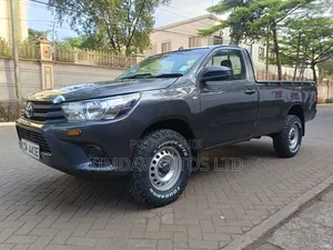 Toyota Hilux Revo Double Cab Deisel 2.4 RWD 2019 Gray