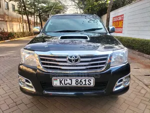 Toyota Hilux 2010 Black