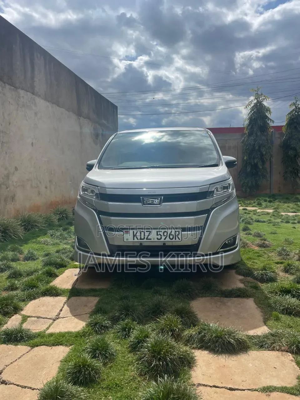 New Toyota Noah for Hire
