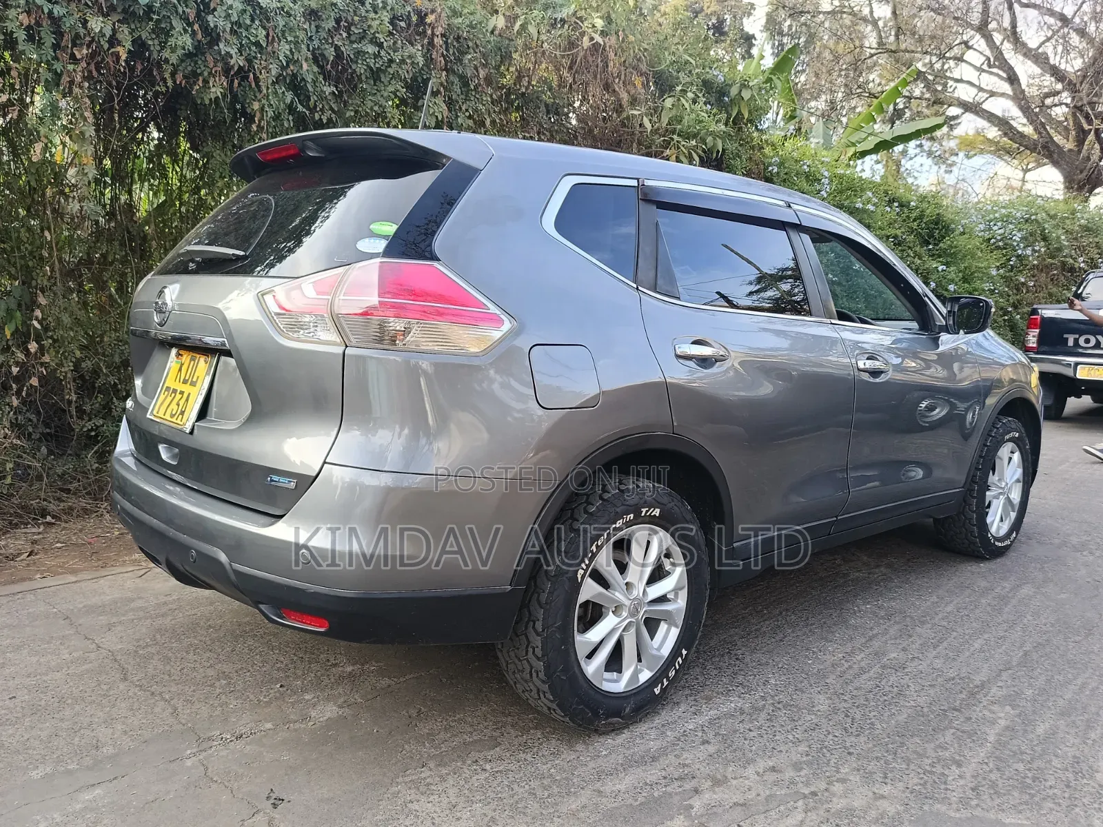 Nissan X-Trail 2.0 Petrol FWD 2015 Gray