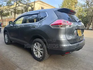Nissan X-Trail 2.0 Petrol FWD 2015 Gray