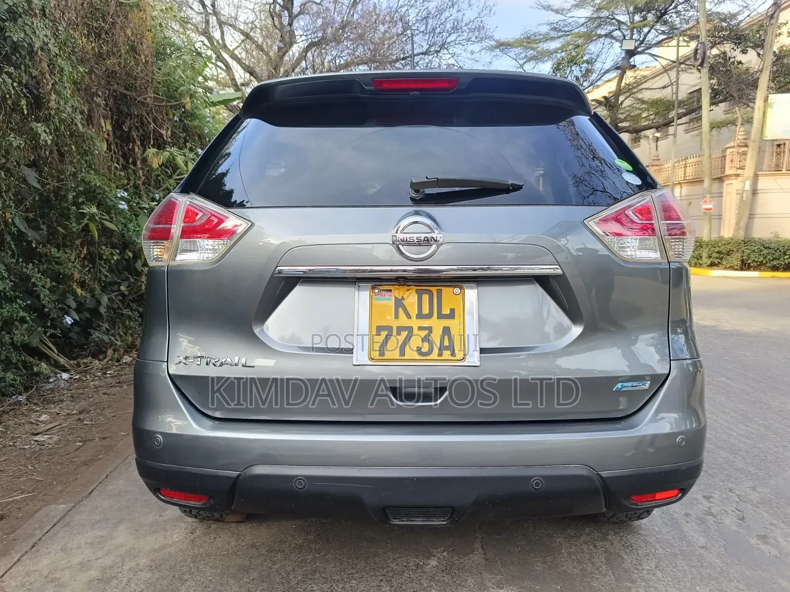 Nissan X-Trail 2.0 Petrol FWD 2015 Gray