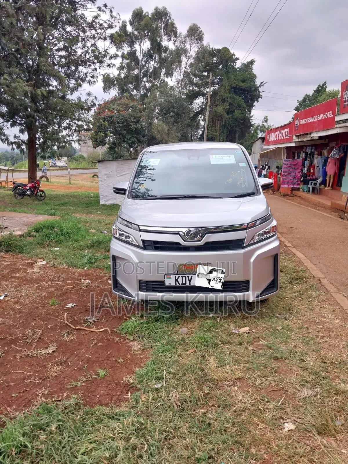 New Toyota Noah for Hire