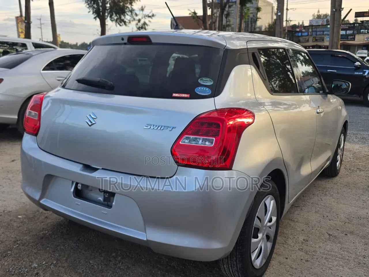 Suzuki Swift 2018 Silver