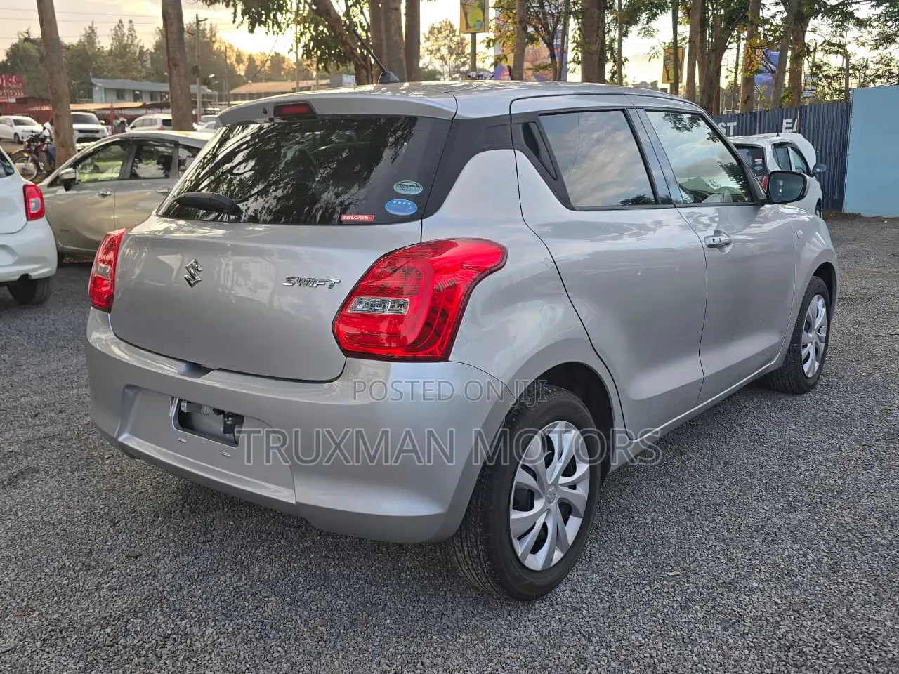Suzuki Swift 2018 Silver