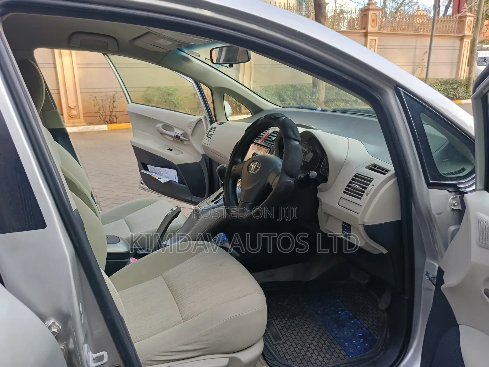 Toyota Auris 1.4 VVTi 2008 Silver