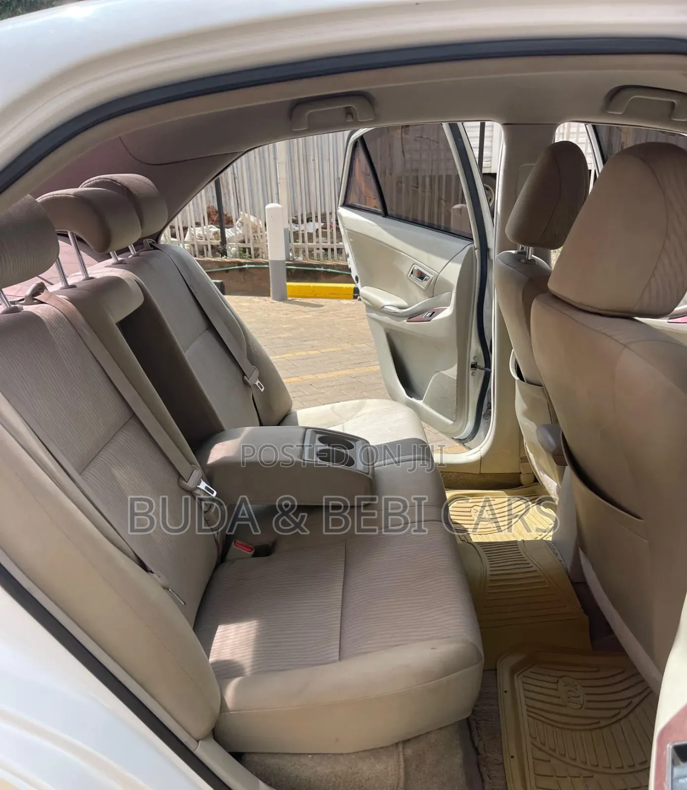 Toyota Premio 2014 White