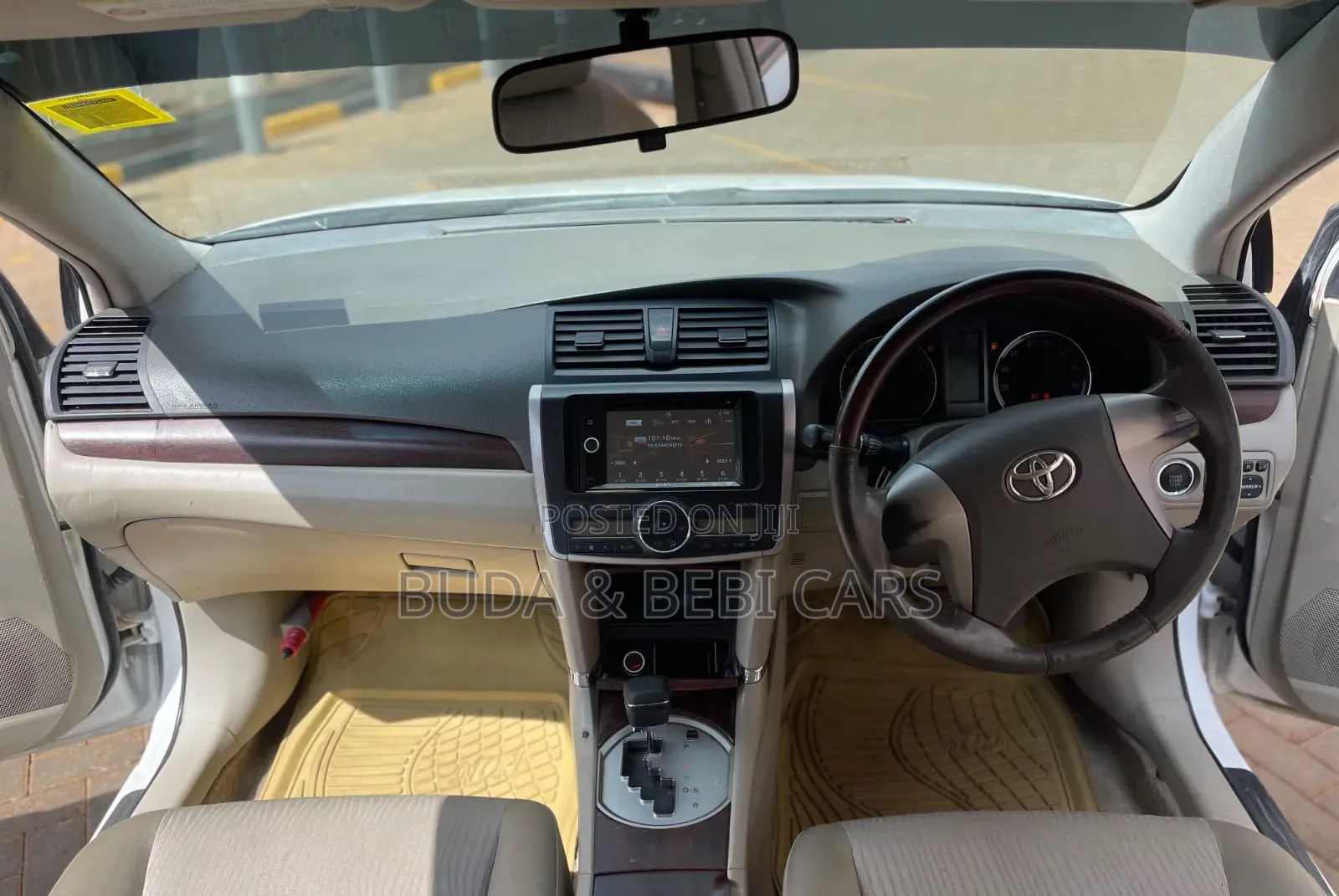 Toyota Premio 2014 White