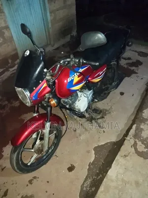 Bajaj Boxer 125 2023 Red