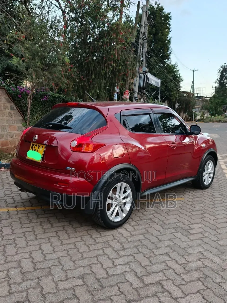 Nissan Juke 2012 Red