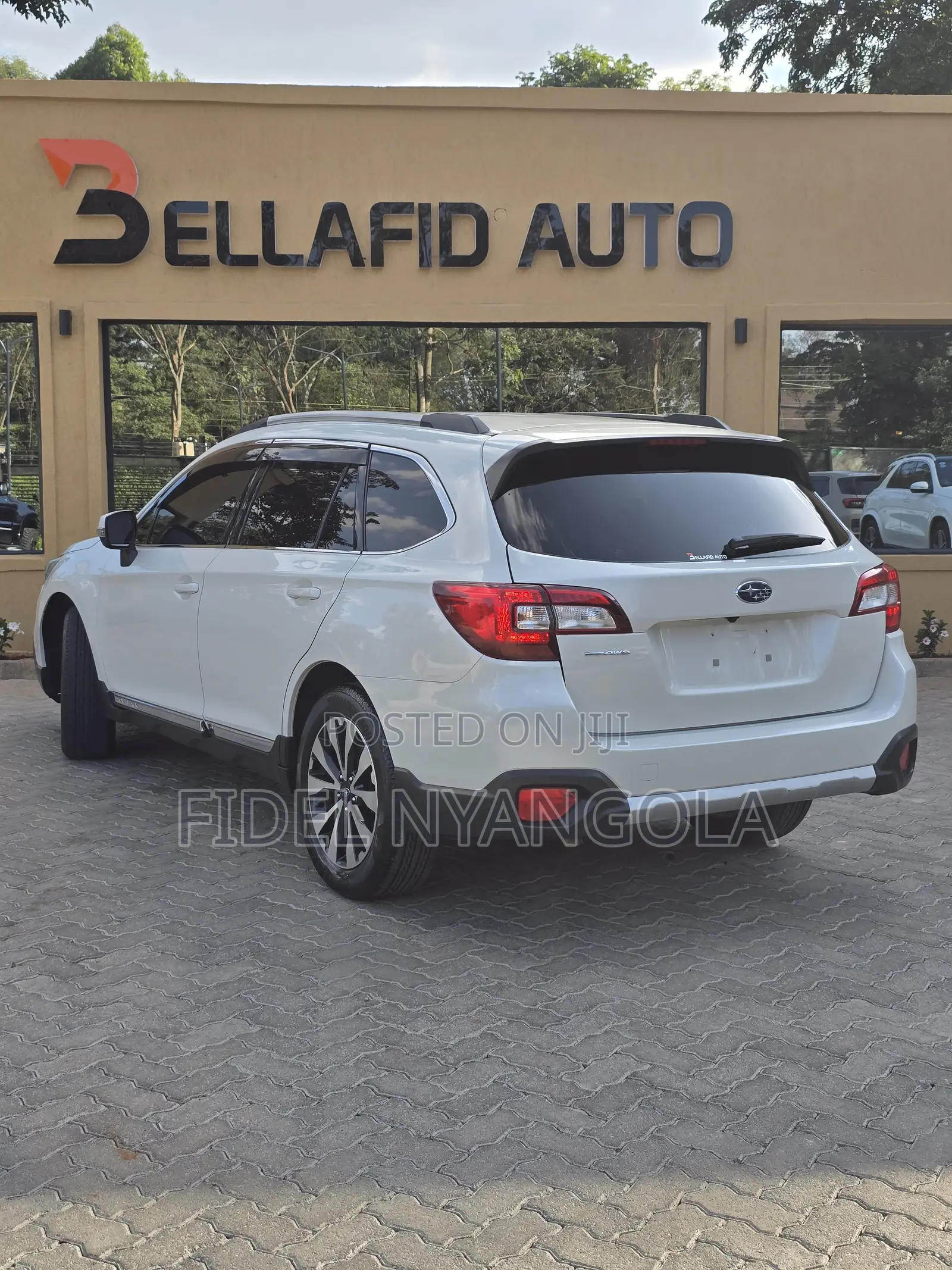 Subaru Outback 2.5i Limited 4dr Wagon AWD (2.5L 4cyl CVT) 2015 White