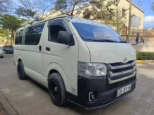 Toyota HiAce 2011 White
