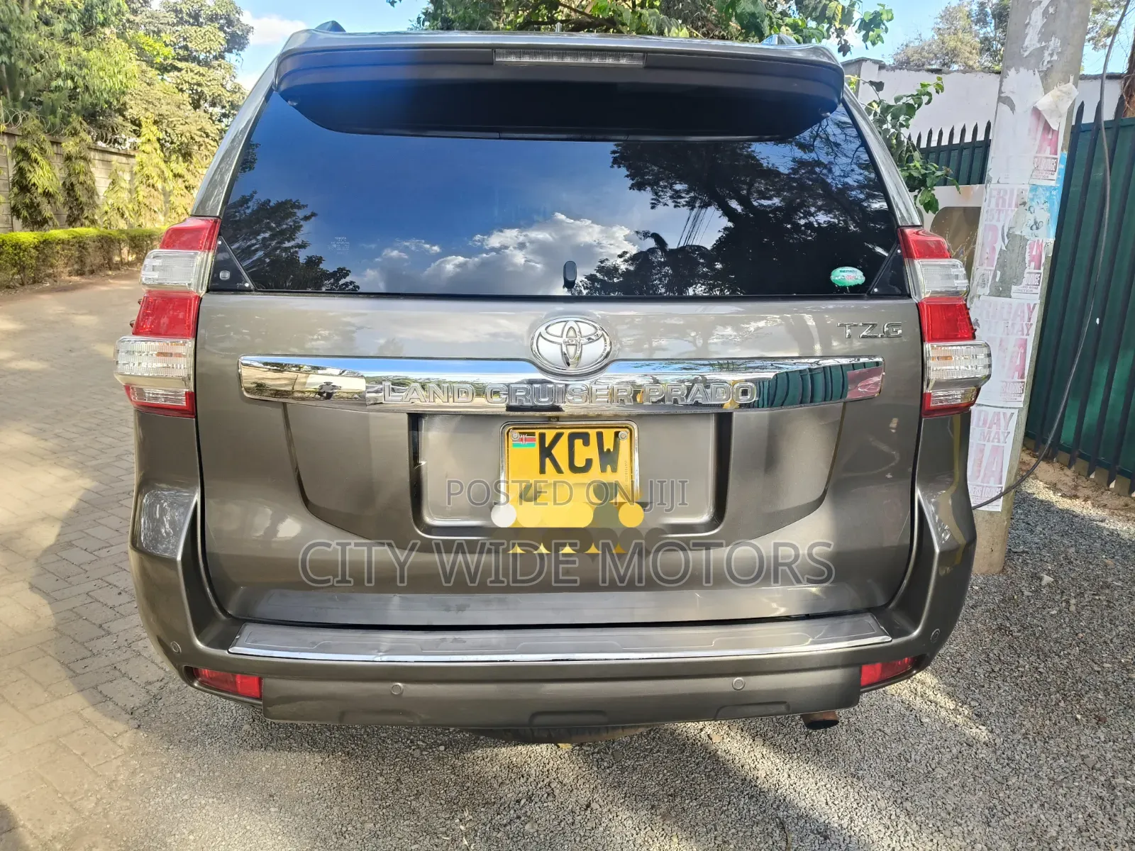 Toyota Land Cruiser Prado 2.8 D-4D 2015 Gold