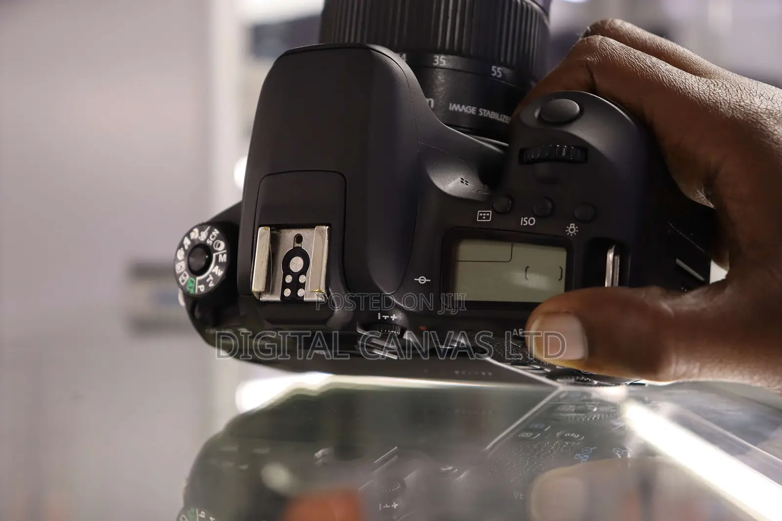 Canon 77 D