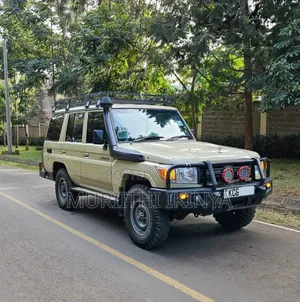 Toyota Land Cruiser 2015 Beige