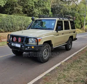 Toyota Land Cruiser 2015 Beige