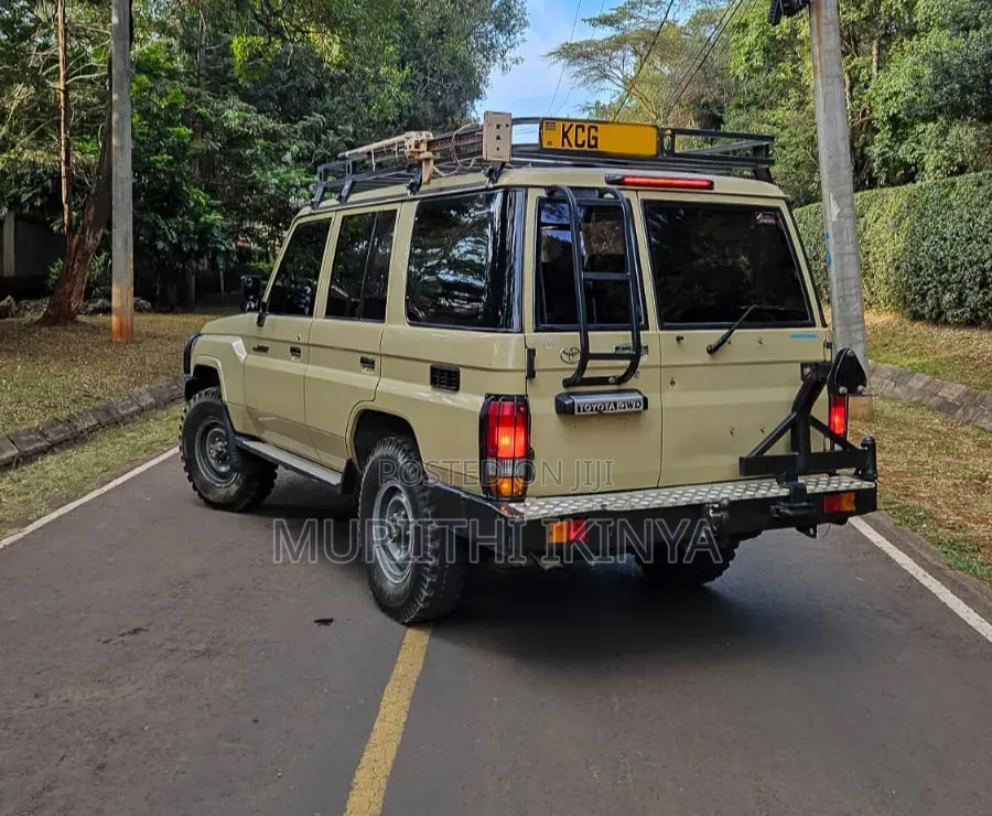 Toyota Land Cruiser 2015 Beige