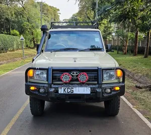 Toyota Land Cruiser 2015 Beige