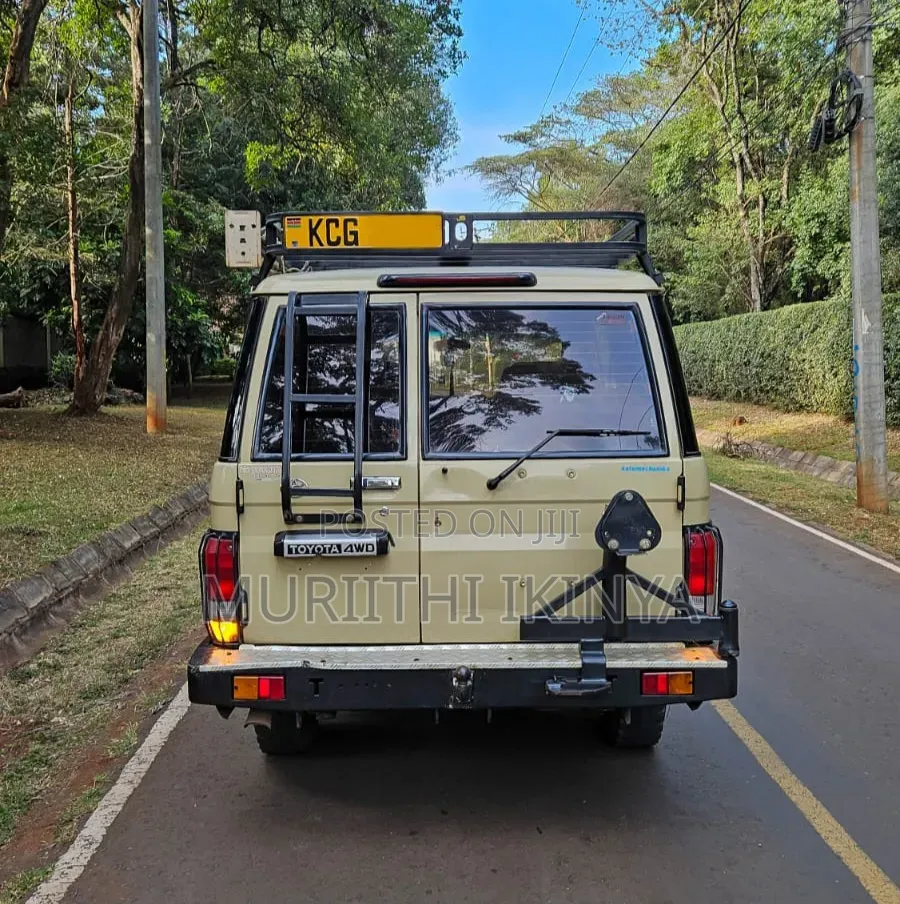 Toyota Land Cruiser 2015 Beige