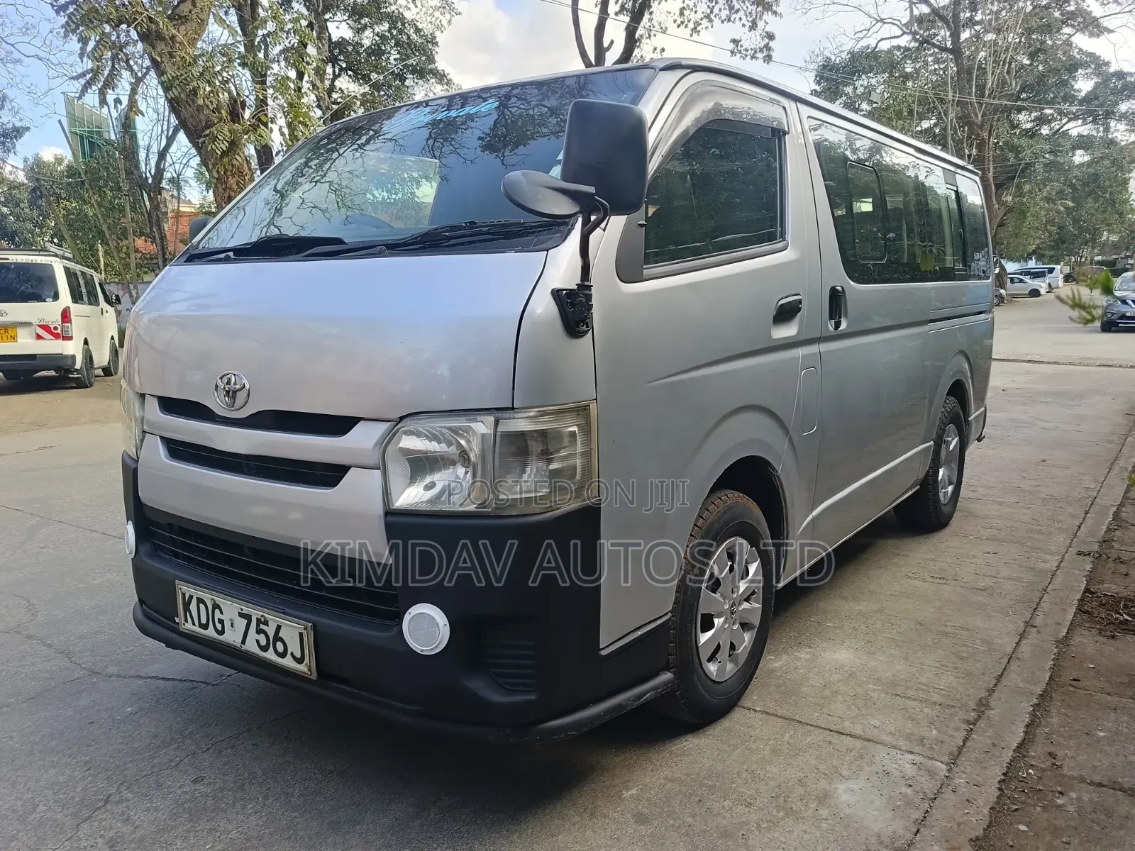 Toyota HiAce 2014 Silver