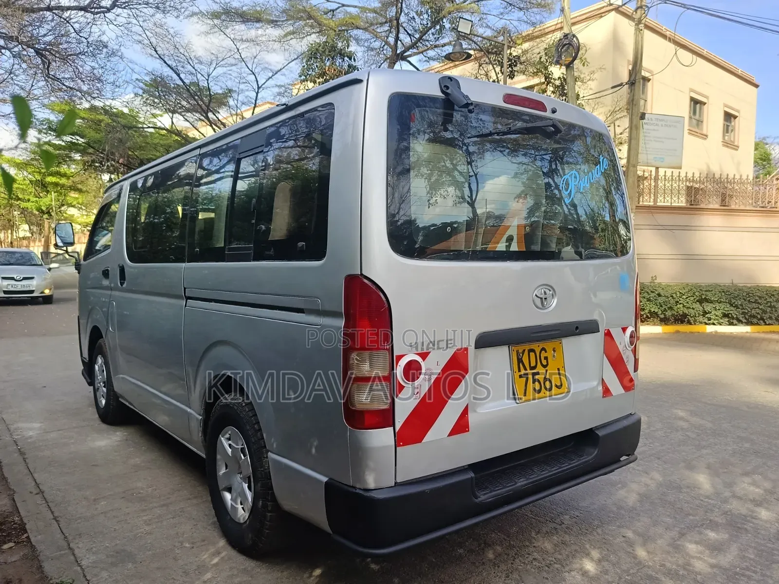 Toyota HiAce 2014 Silver