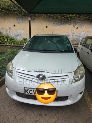 Toyota Auris 2012 Pearl