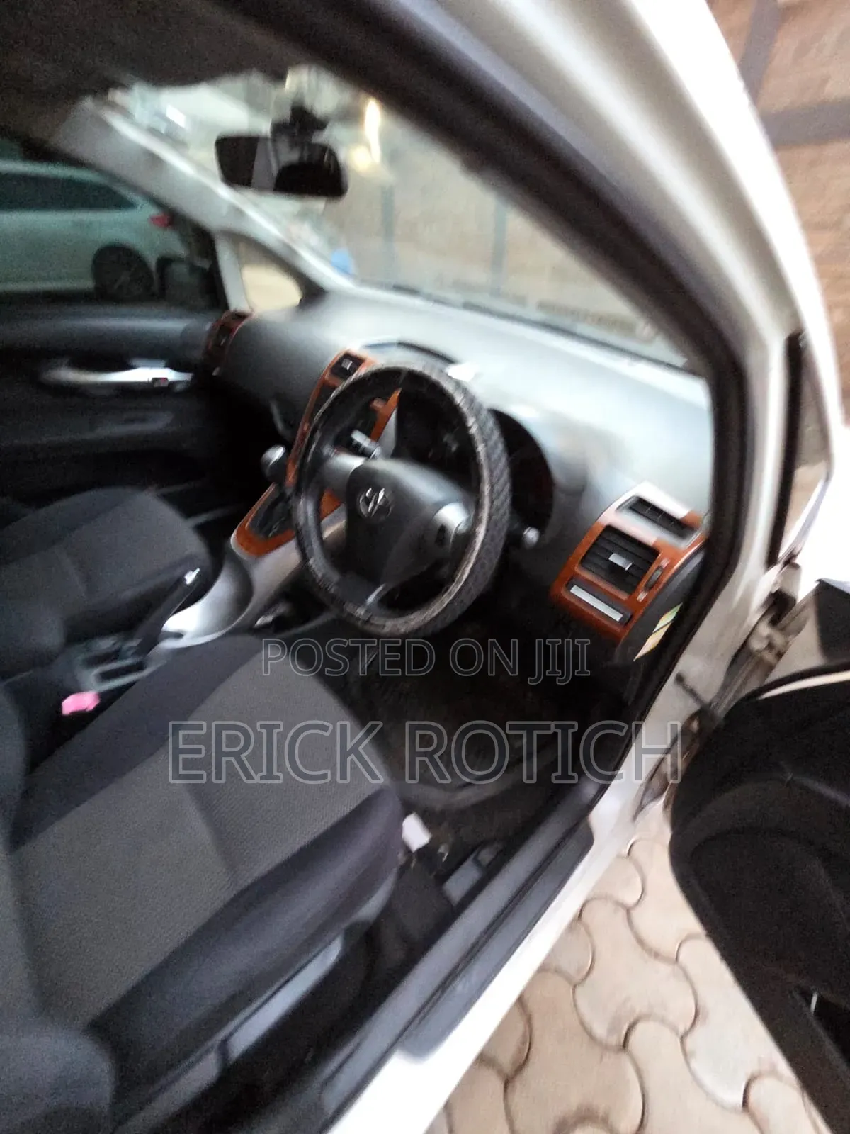 Toyota Auris 2012 Pearl