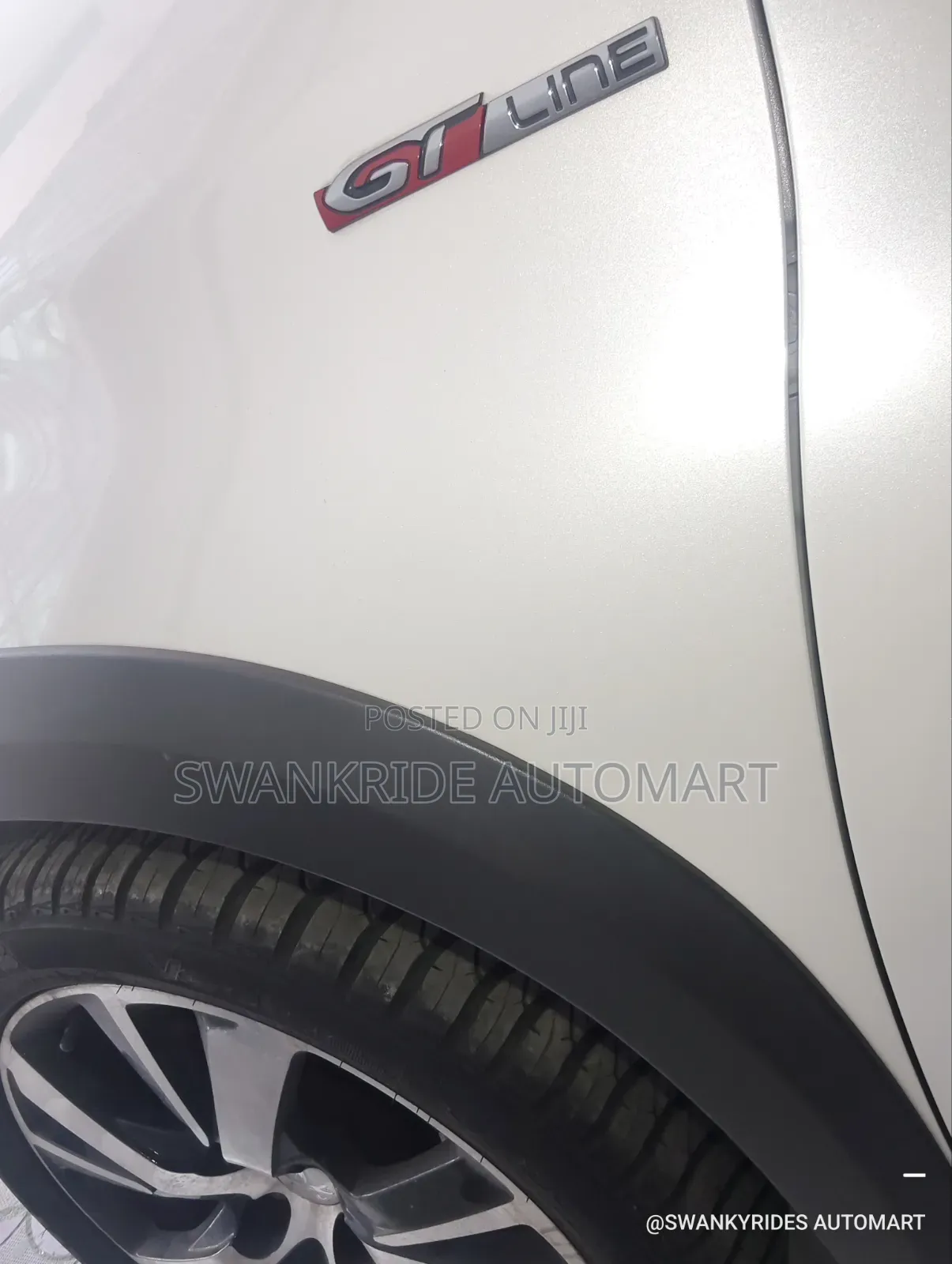 Peugeot 208 2020 White