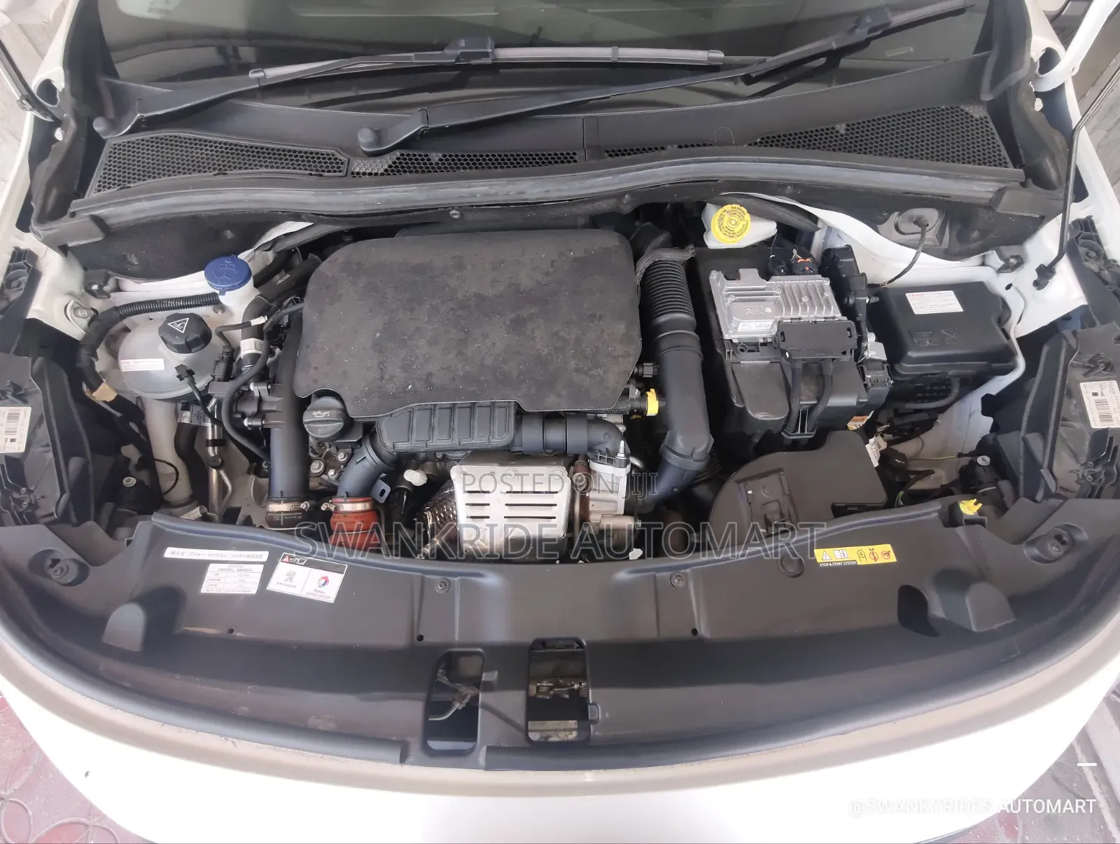 Peugeot 208 2020 White