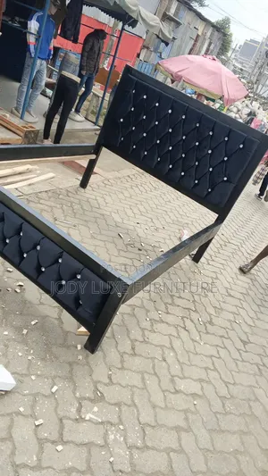 Chester Bed Chester Bed