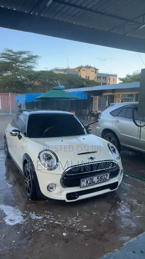 Mini Cooper 2016 Off white
